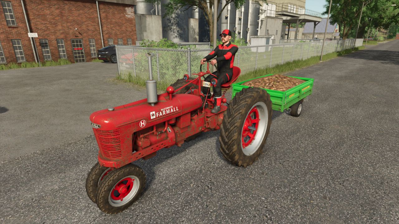 International Farmall H V1.0