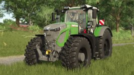 Fendt-900-dark-screen-with-fingerprints-v1.0-2.jpg