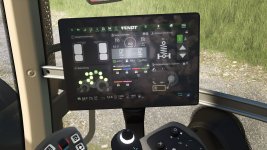 Fendt-900-dark-screen-with-fingerprints-v1.0-1.jpg