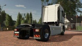 renault-magnum-v1.0-2.jpg