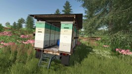 old-trailer-with-beehives-v1.0-1.jpg
