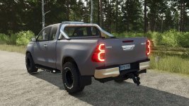 toyota-hilux-22-edit-v1.0-2.jpg